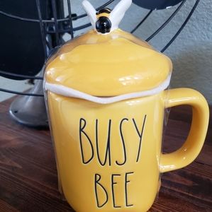 Rae Dunn Busy Bee mug